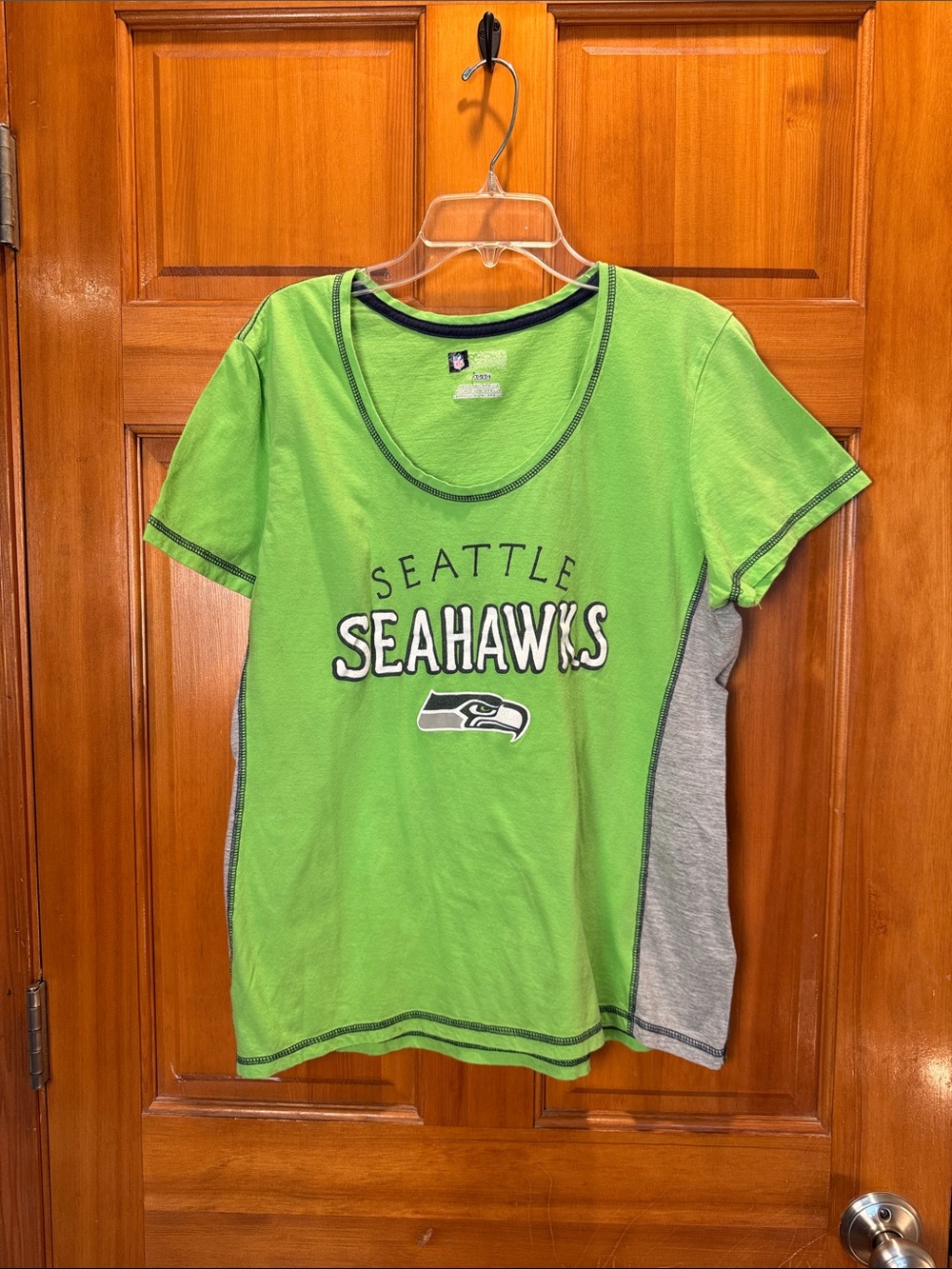 NFL Seattle Seahawks Green Short-Sleeve Tee with Gray Panels Size Large